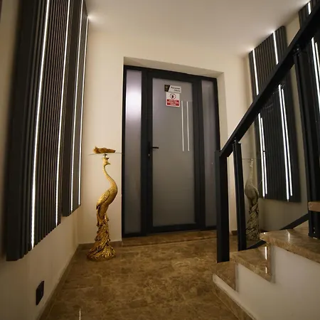 호텔 Luxury Boutuiqe 닷차