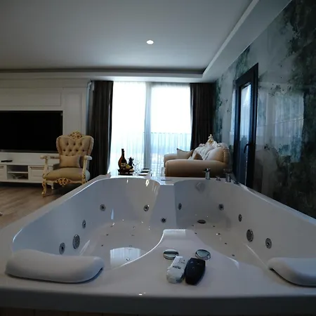 Luxury Boutuiqe 호텔