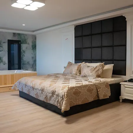 호텔 Luxury Boutuiqe 닷차