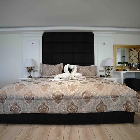 Hotel Luxury Boutuiqe