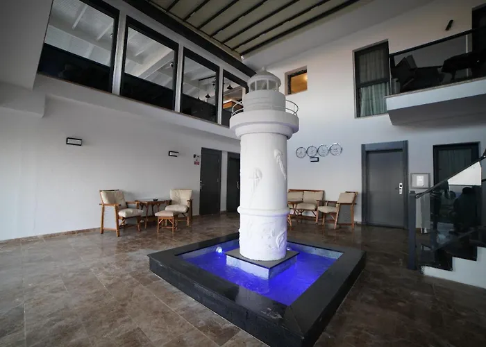 Luxury Boutuiqe Ξενοδοχείο 4*